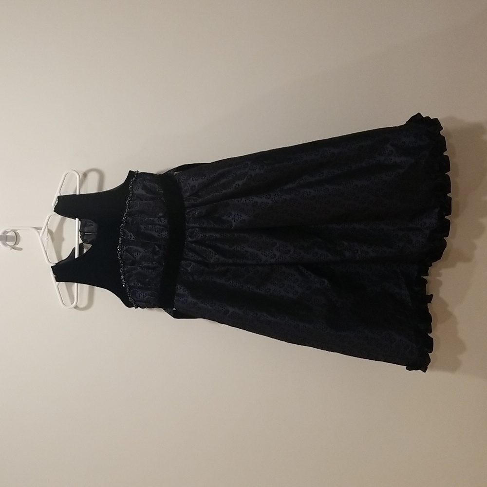 Isobella & Chloe formal dress